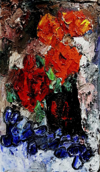 Цветы и синий виноград.