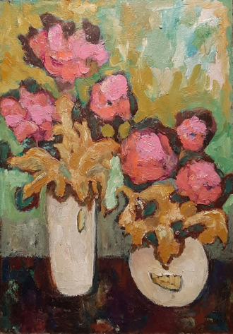 Натюрморт с розовыми цветами