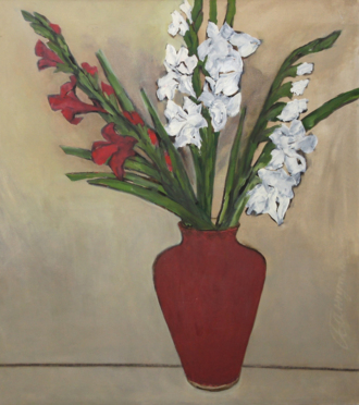 Гладиолусы в красной вазе