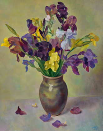 Ирисы в вазе