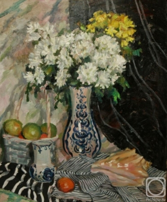 Натюрморт с хризантемами