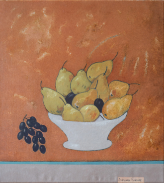 БЕЛАЯ ВАЗА С ГРУШАМИ НА ТЕРРАКОТОВОМ ФОНЕ