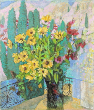 Цветы на фоне гор