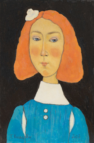 Девушка с розовыми волосами