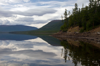 Геометрия озера, плато Путораны, Россия
