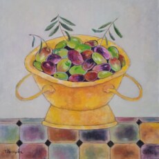 Чаша полная оливок